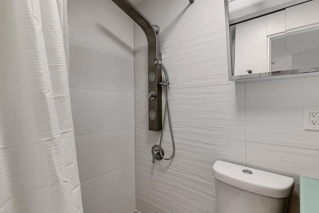 아파트 Captivating 2-br For 5 People V3 *