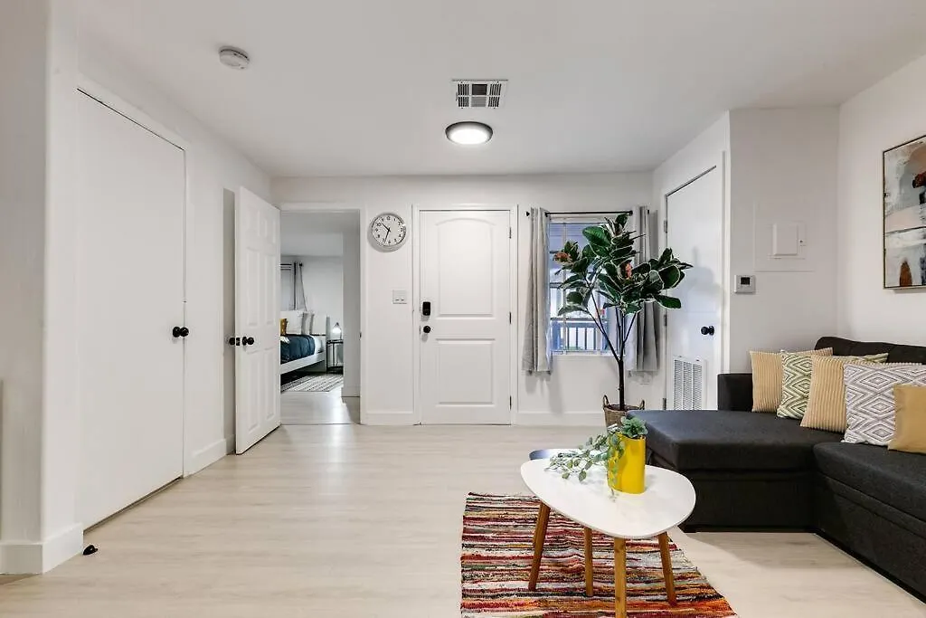 Captivating 2-br For 5 People V3 Apartment Miami