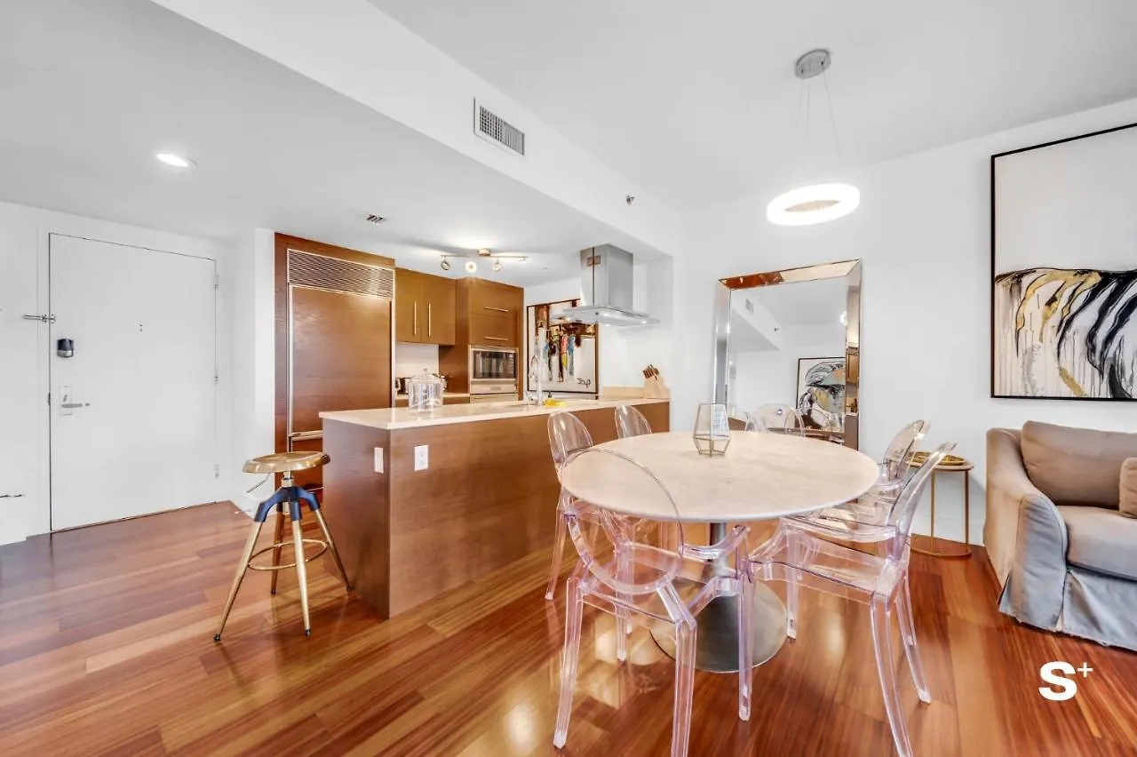Icon Brickell Waterview One-bedroom Apartment