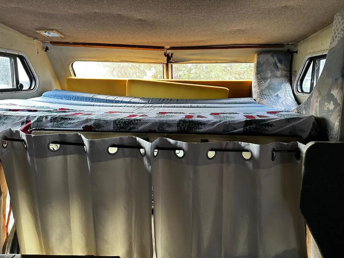 Studio Black Castle Rv Luxury tent *