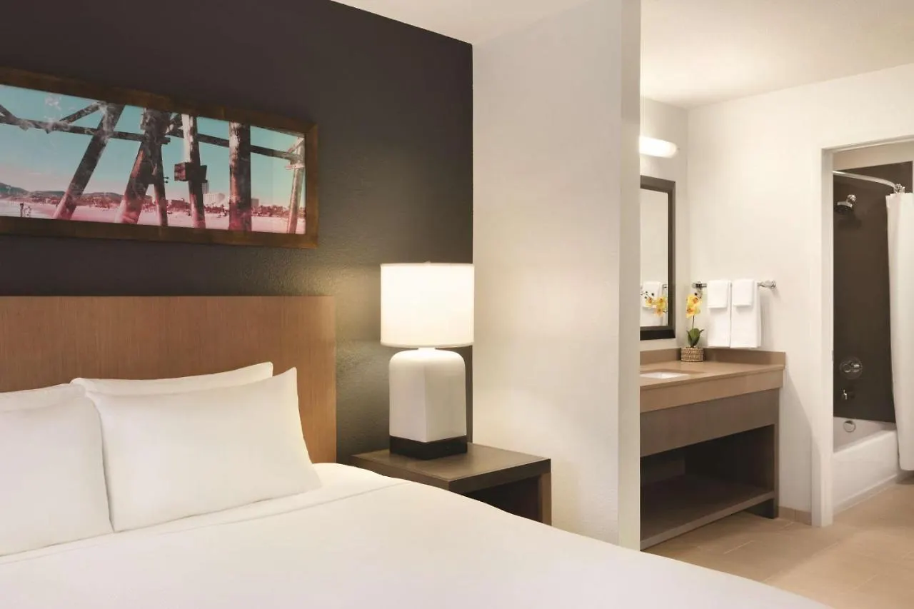 Hyatt House Airport Hotell