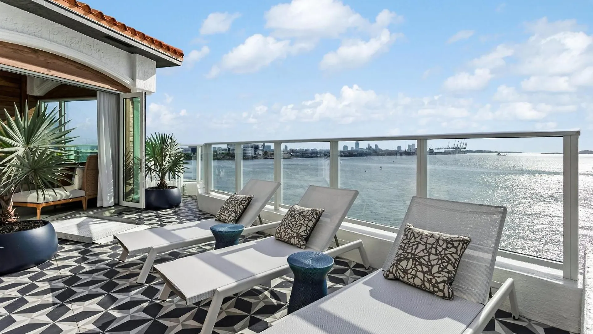 Intercontinental By Ihg Hotel Miami