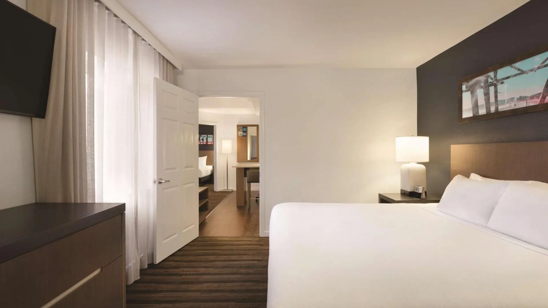 Hotell Hyatt House Airport 3*