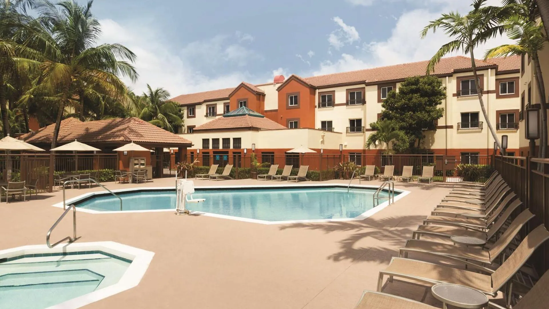 Hyatt House Airport Hotel