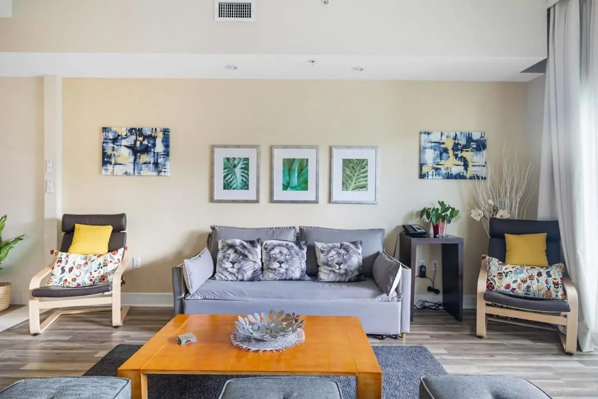 Stylish 2 Story On The Golf - By Viac