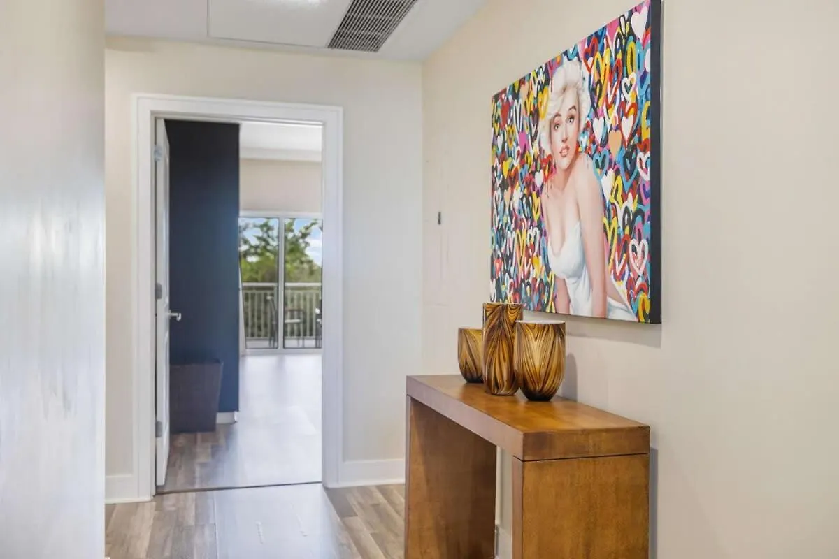 Stylish 2 Story On The Golf - By Viac *