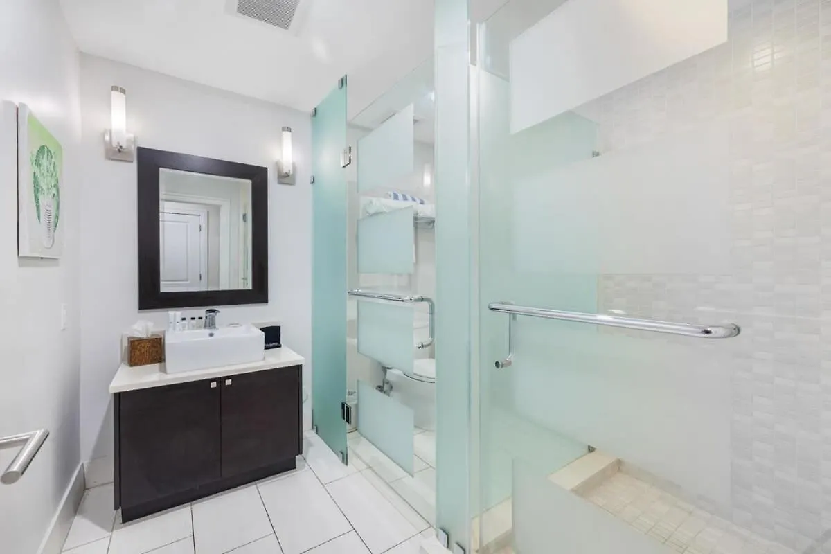 Stylish 2 Story On The Golf - By Viac Villa Miami