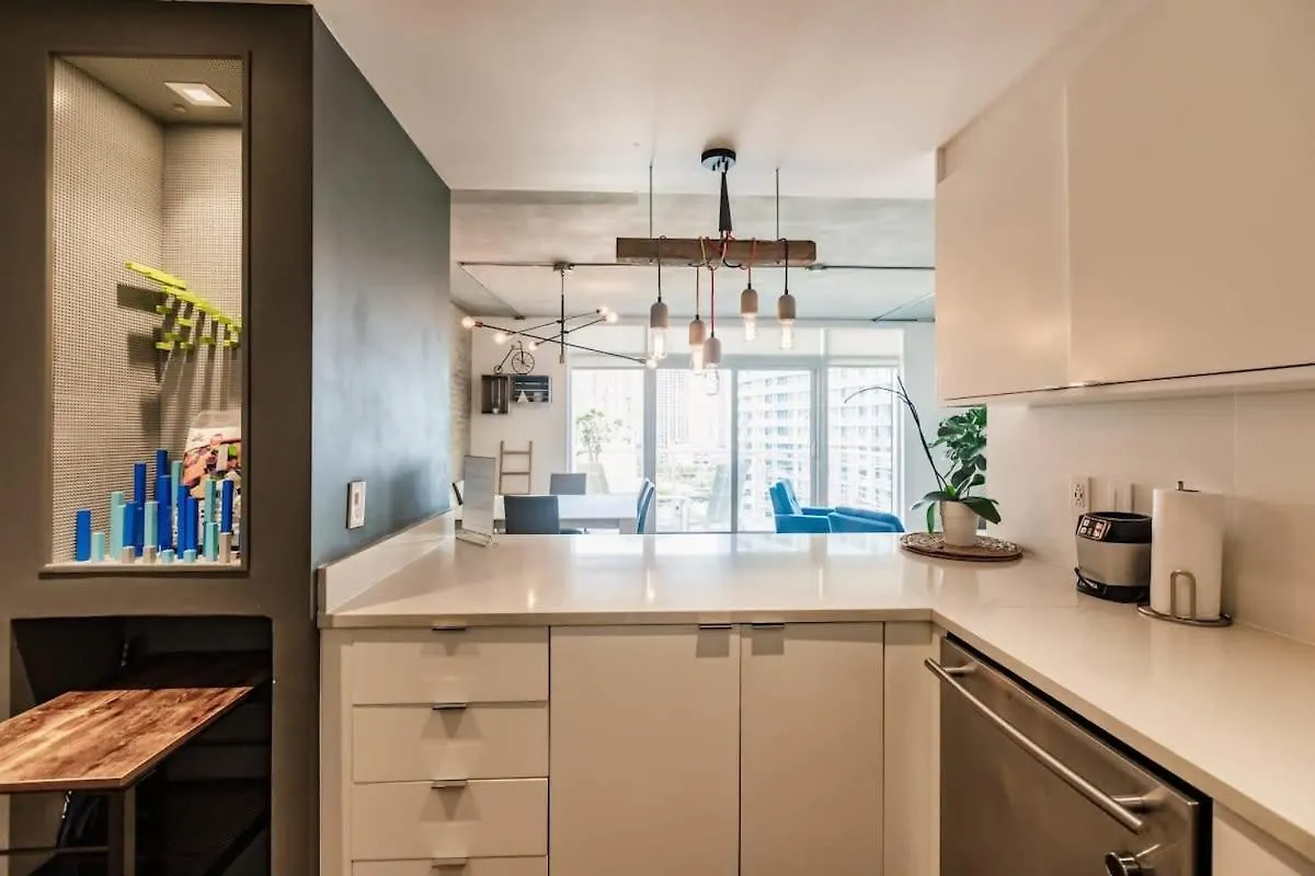 Mia Loft- Industrial Vibes Parking & Amenities דירה מיאמי