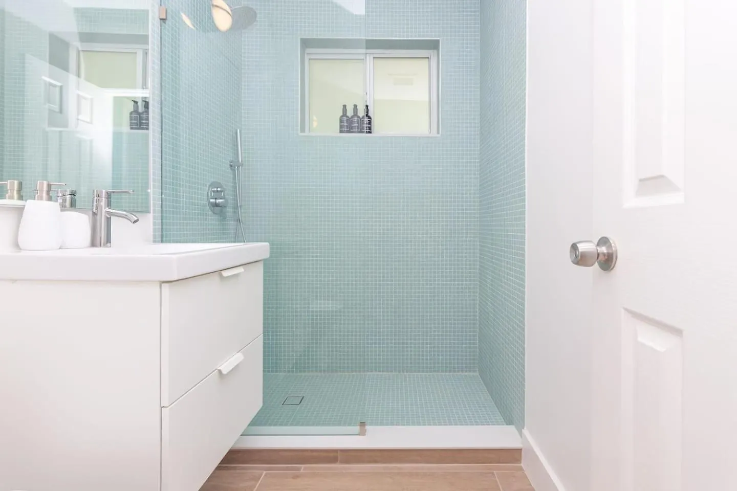 Apartment Stylish One Bedroom In El Portal #4 *
