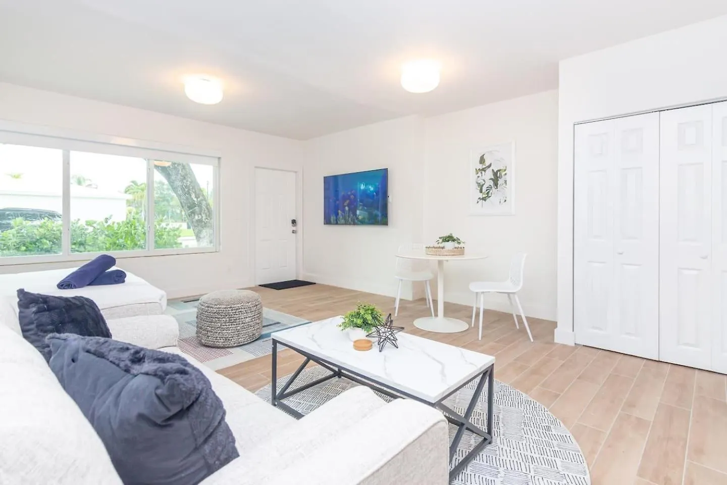 Apartment Large Stylish In El Portal #3 Miami