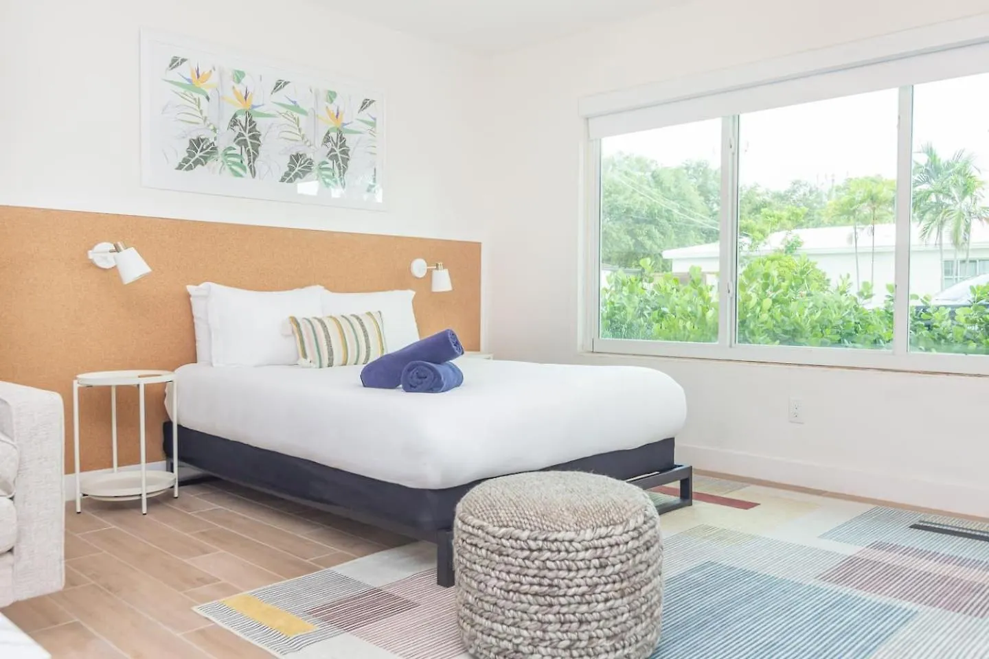 Large Stylish In El Portal #3 * Miami