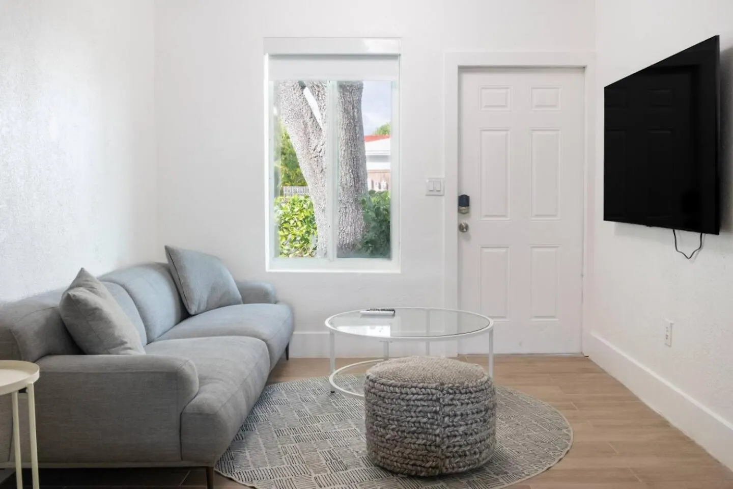 Apartment El Portal #6 Stylish In El Portal #6 Miami