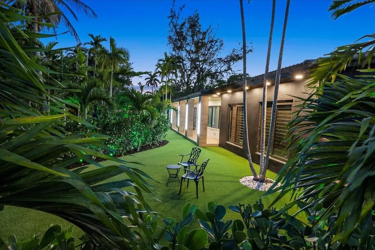 Semesterbostad Villakobo Heated Pool Golf Tennis Crocodile Miami