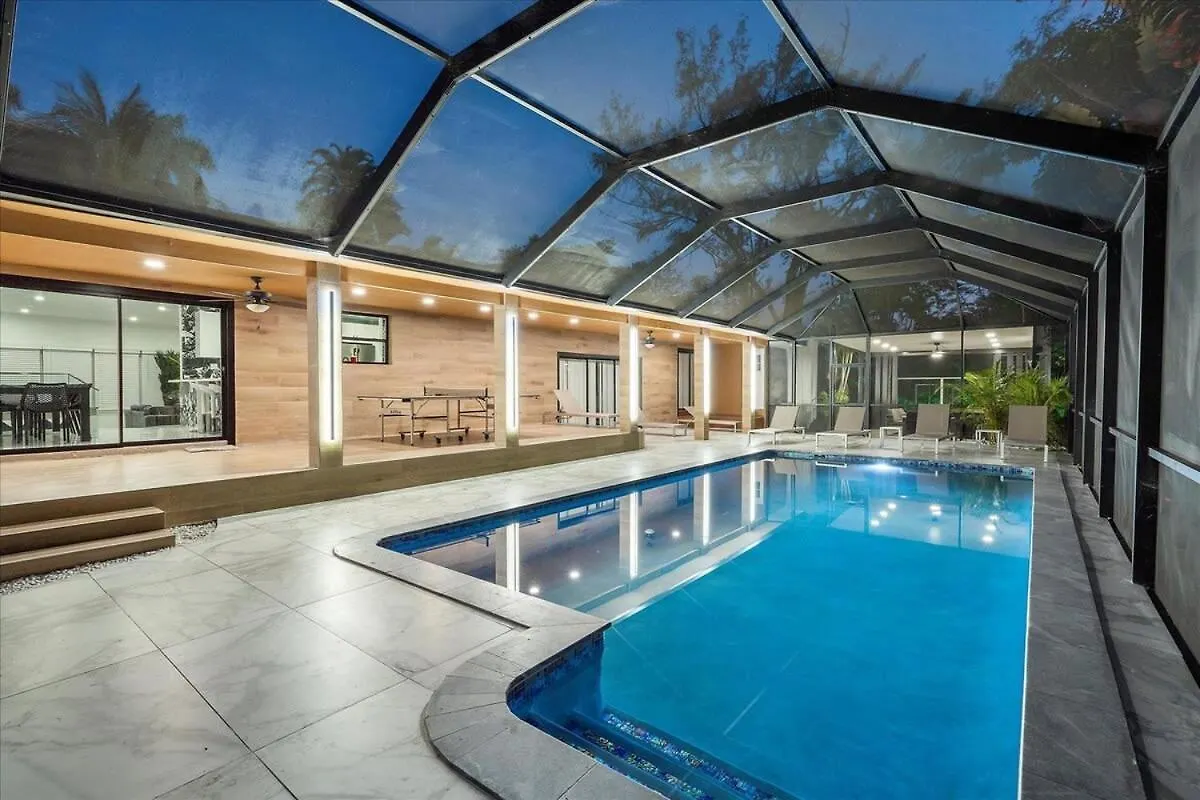 Semesterbostad Villakobo Heated Pool Golf Tennis Crocodile