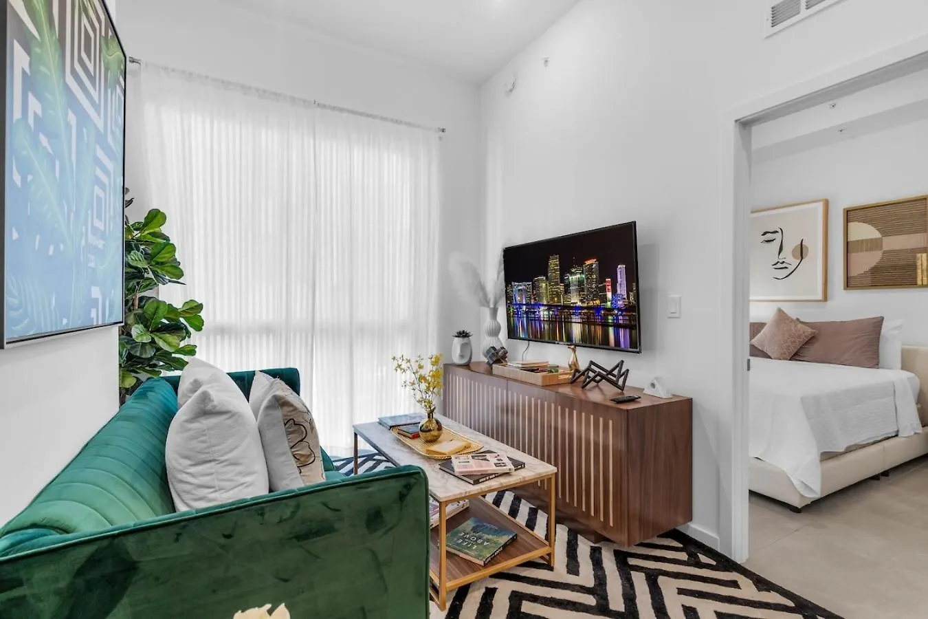 Magic Vibrant 2 Bedroom With Free Parking