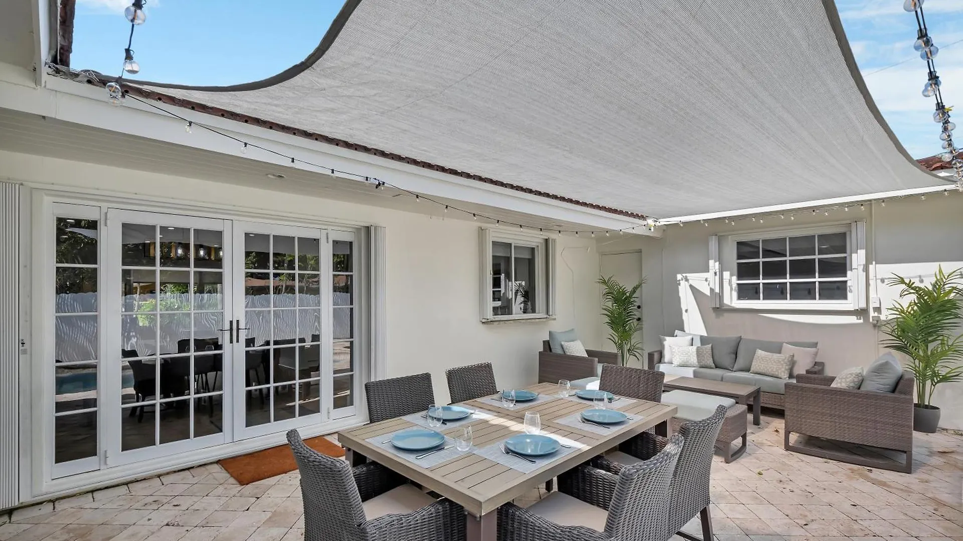 Gated Blanca 5br 3ba With Heated Pool & Bbq *