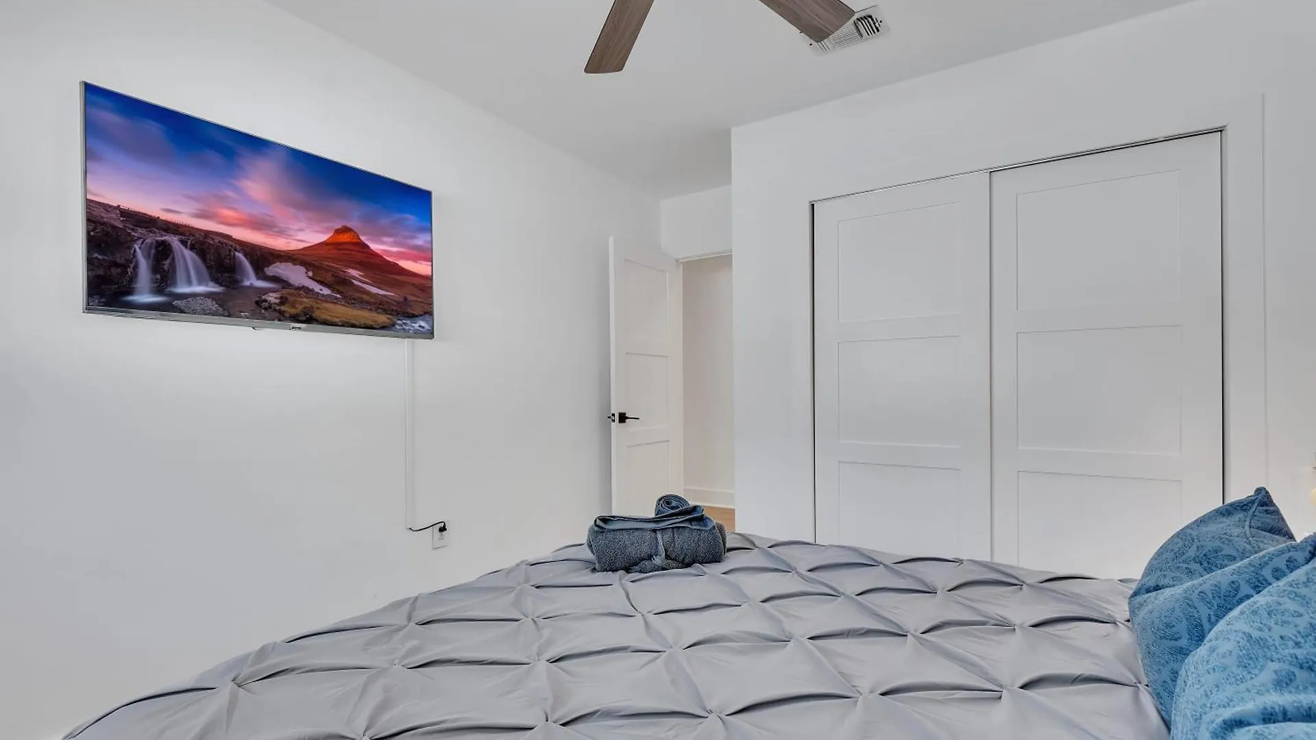 Gated Blanca 5br 3ba With Heated Pool & Bbq Apartment *
