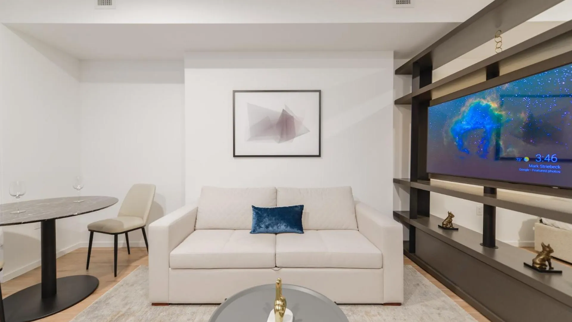 Bayside Luxury: Studio Near Bayfront Park *