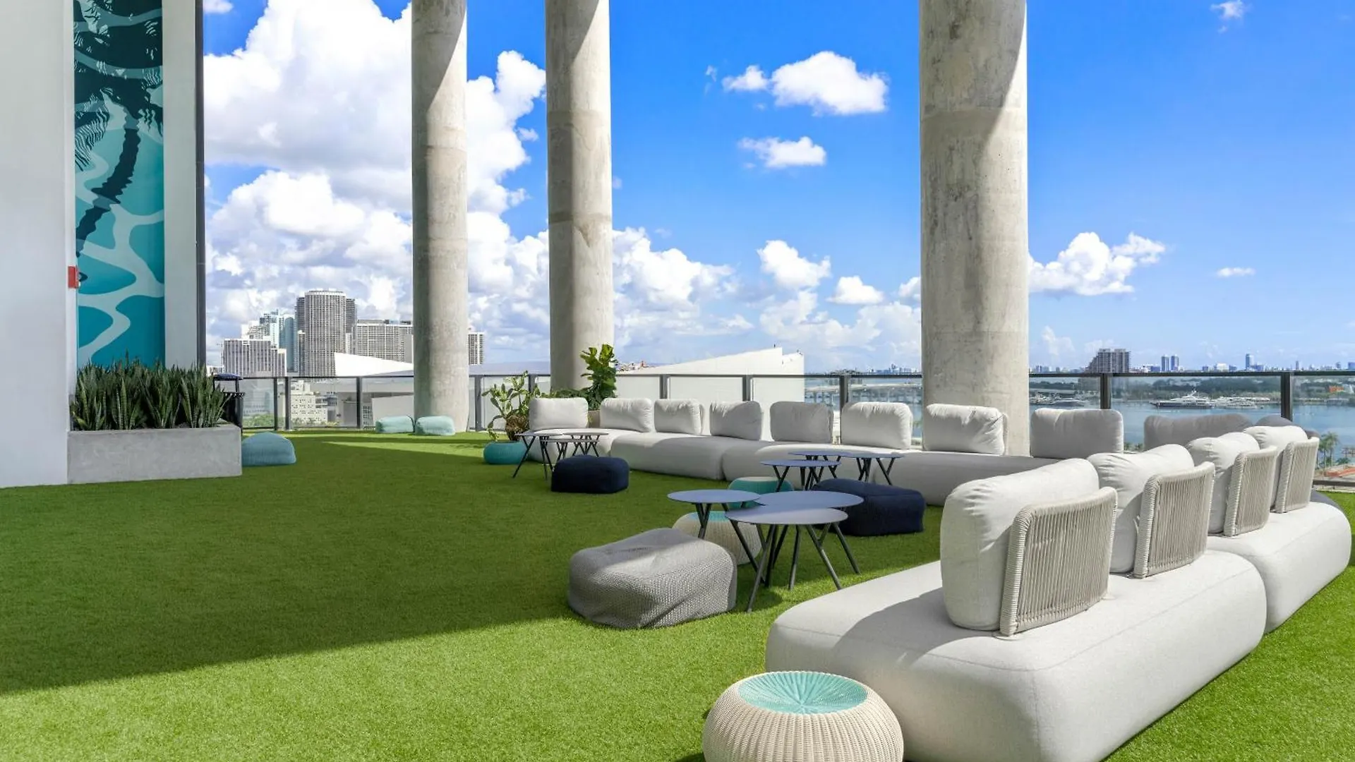 Breathtaking Views Near Bayfront Park Apartment