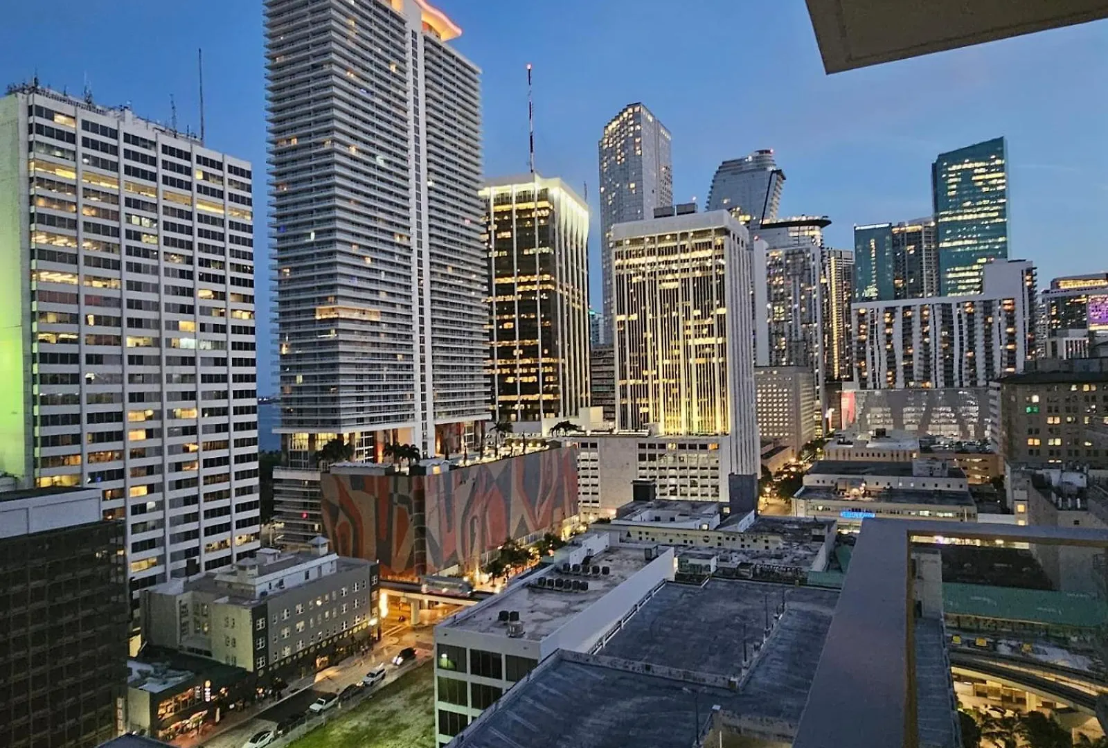 Downtown Elegance. 17th Floor Yotelpad Miami