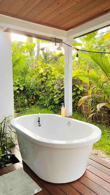 Holiday home Pool! Location! Steps To The Water! Kid Friendly! *