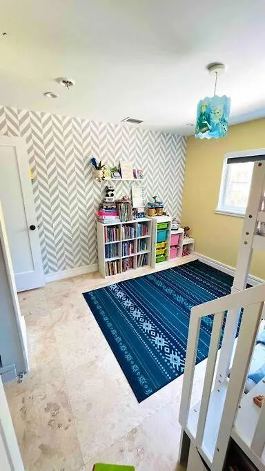 Pool! Location! Steps To The Water! Kid Friendly! * Miami