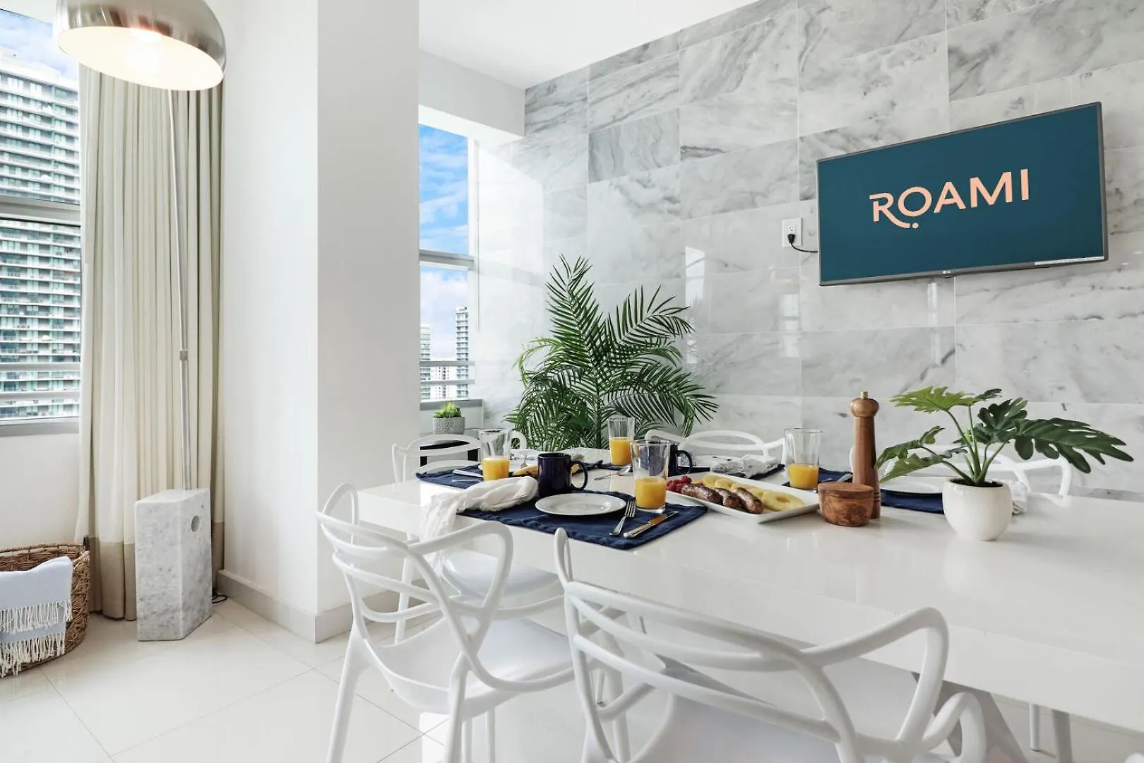 Apartment Roami At Brickell Arch