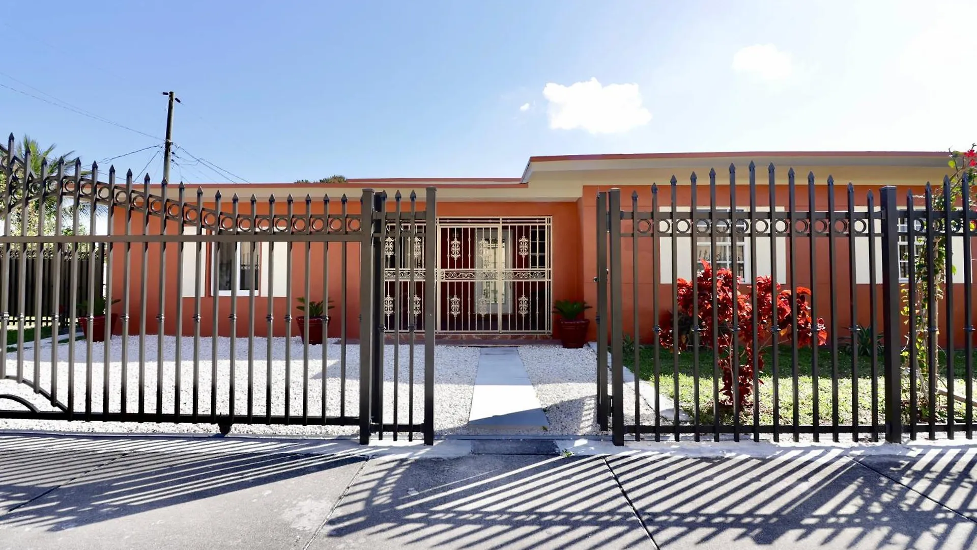 Retreat : 1br Haven Holiday home Miami