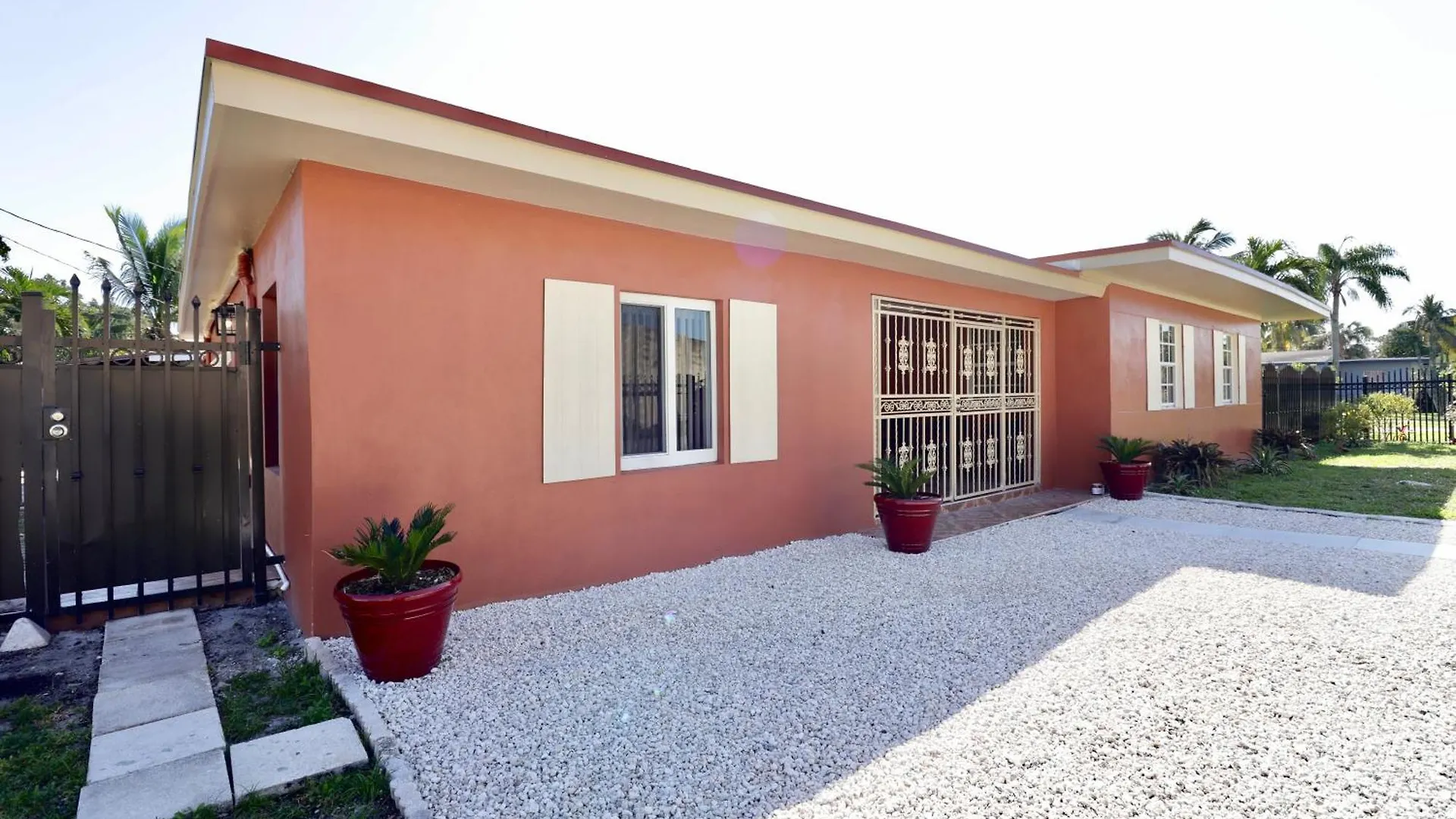 Retreat : 1br Haven Holiday home Miami