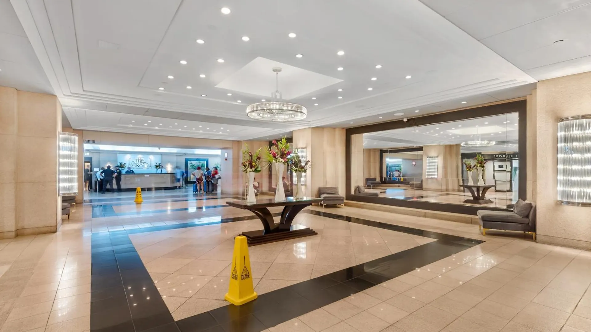 Sun Splash High Floor شقة *