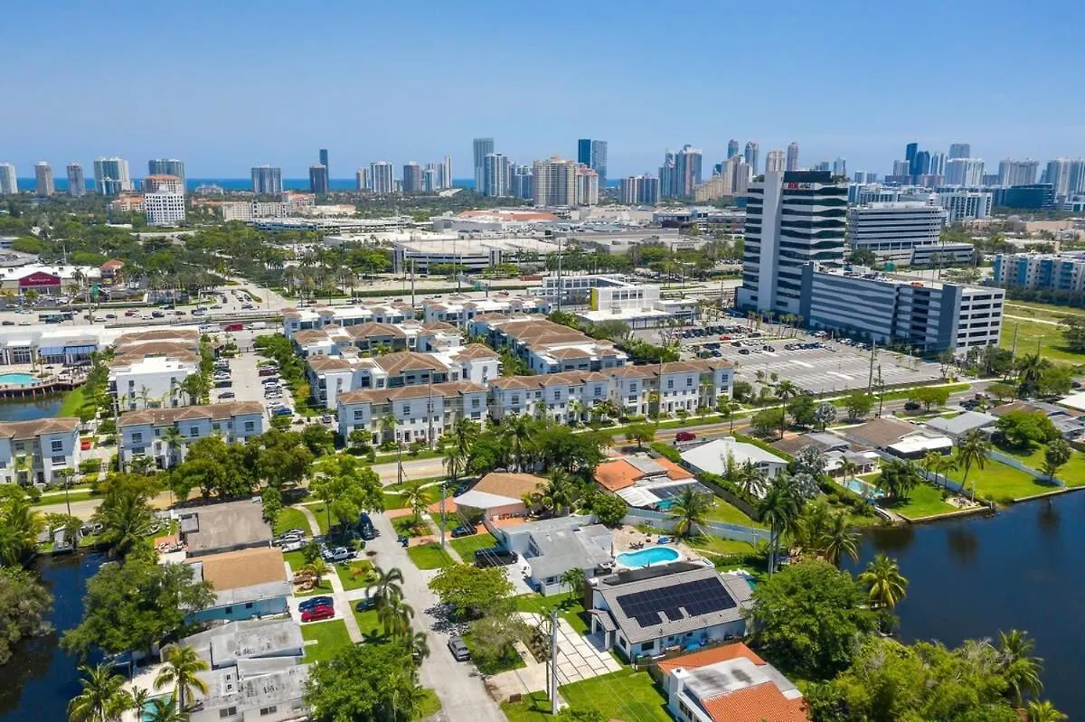 Super Modern Waterfront Paradise Near The * Miami