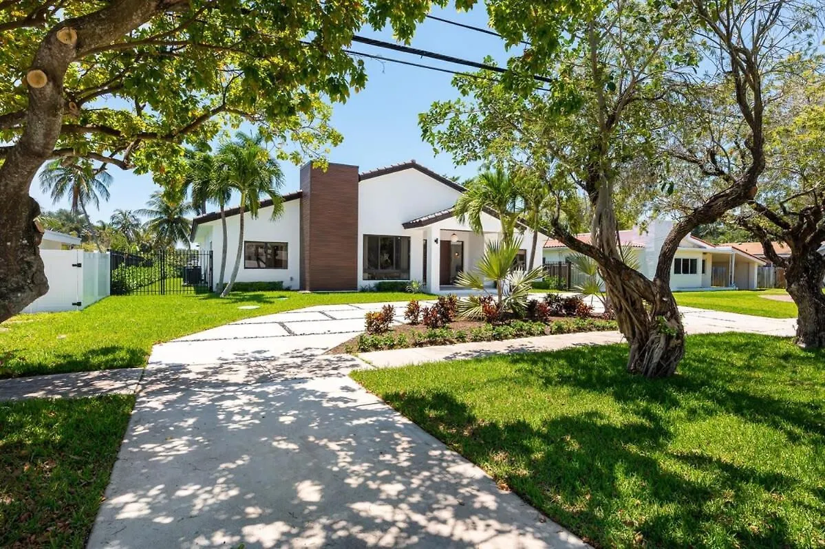 Holiday home Super Modern Waterfront Paradise Near The Miami