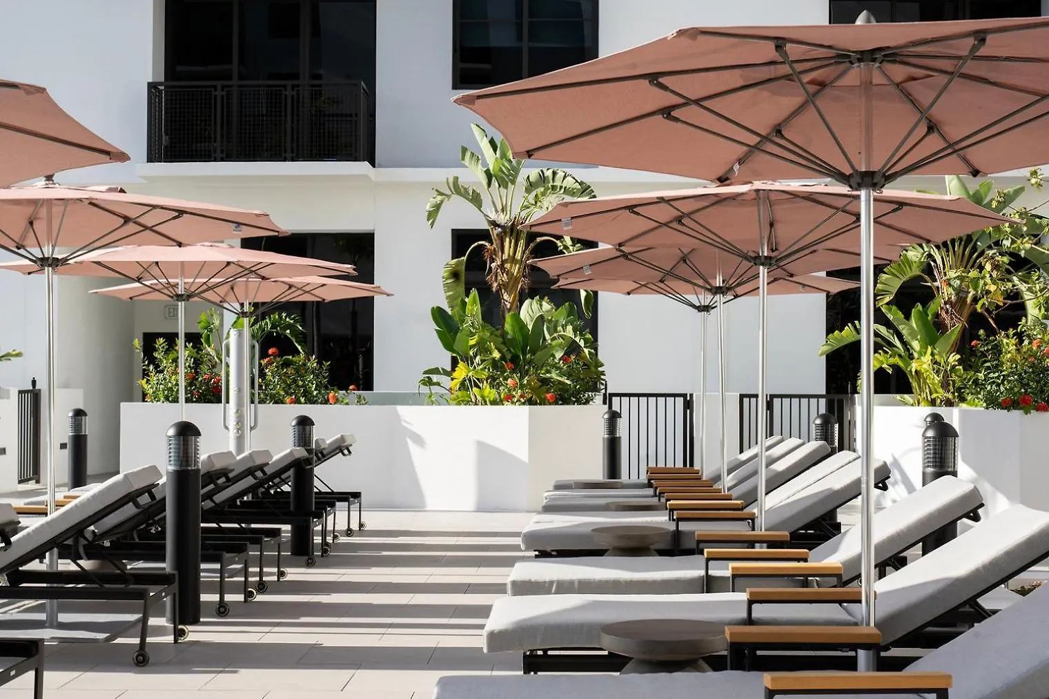 Wynwood Jr 1br W Gym Pool Wd Nr Shops Bars Mia-59 *