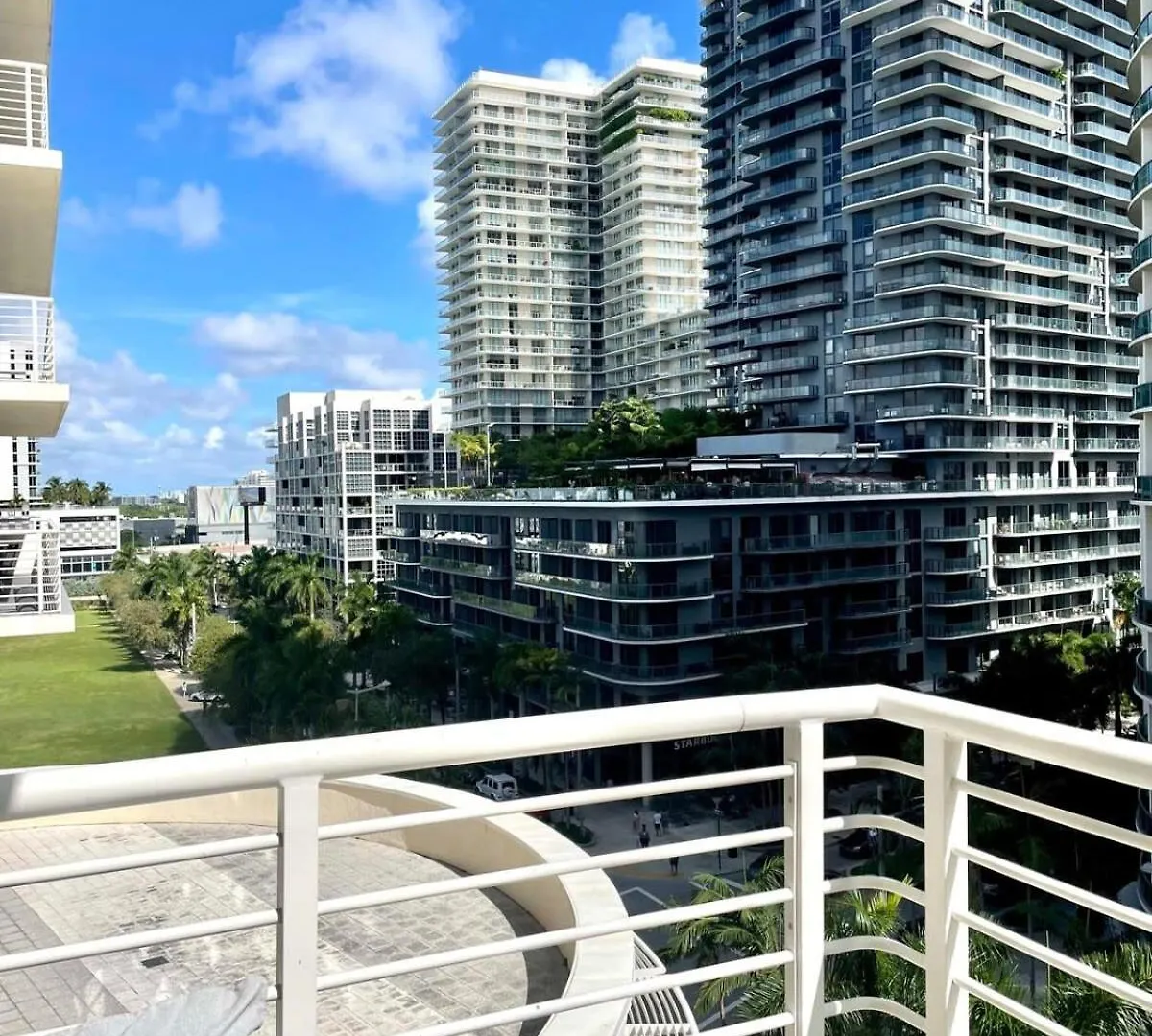 Holiday home In Midtown Wynwood With Pool And Parking