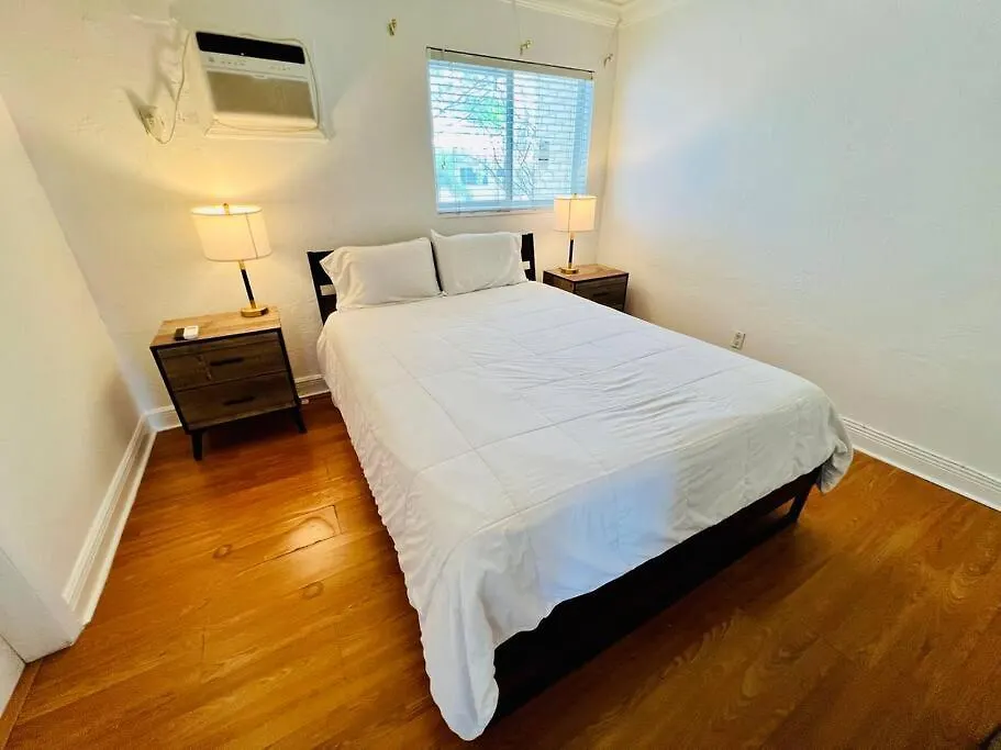 Cozy Coral Gables Apartment. Apartment *