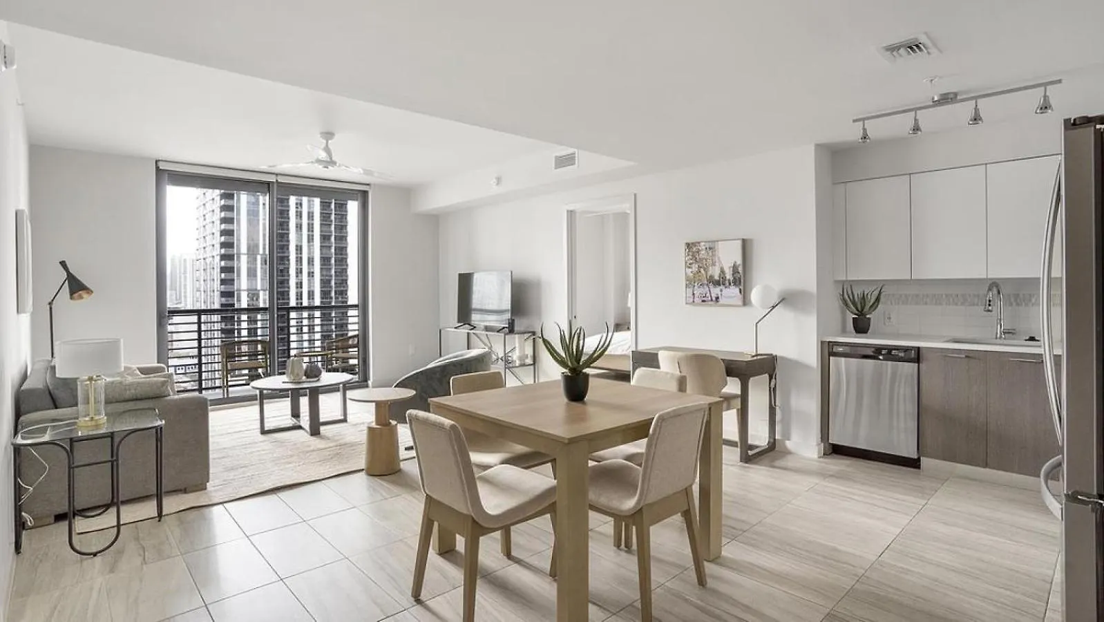 Landing Modern With Amazing Amenities Apartment Miami