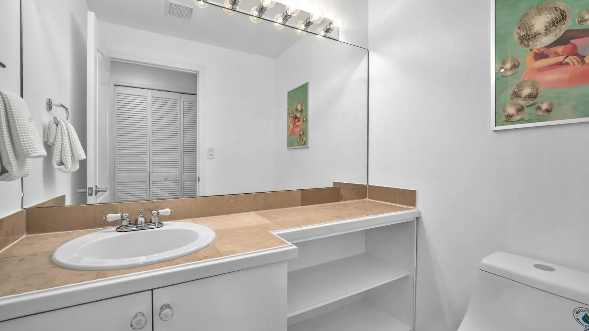 Prázdninový dům Center Grove - Lush & Spacious & New - 3 Bedrooms *