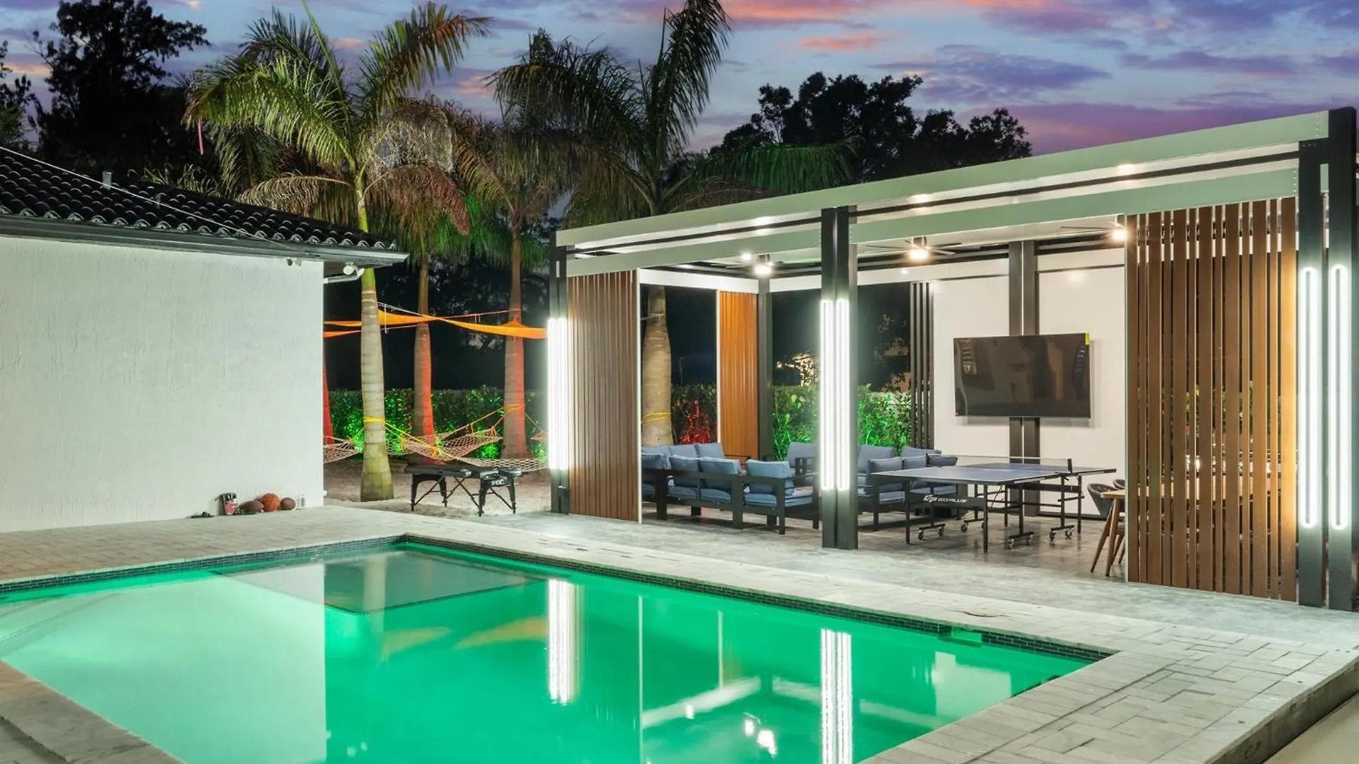 Art Pool Golf Volleyball Holiday home *