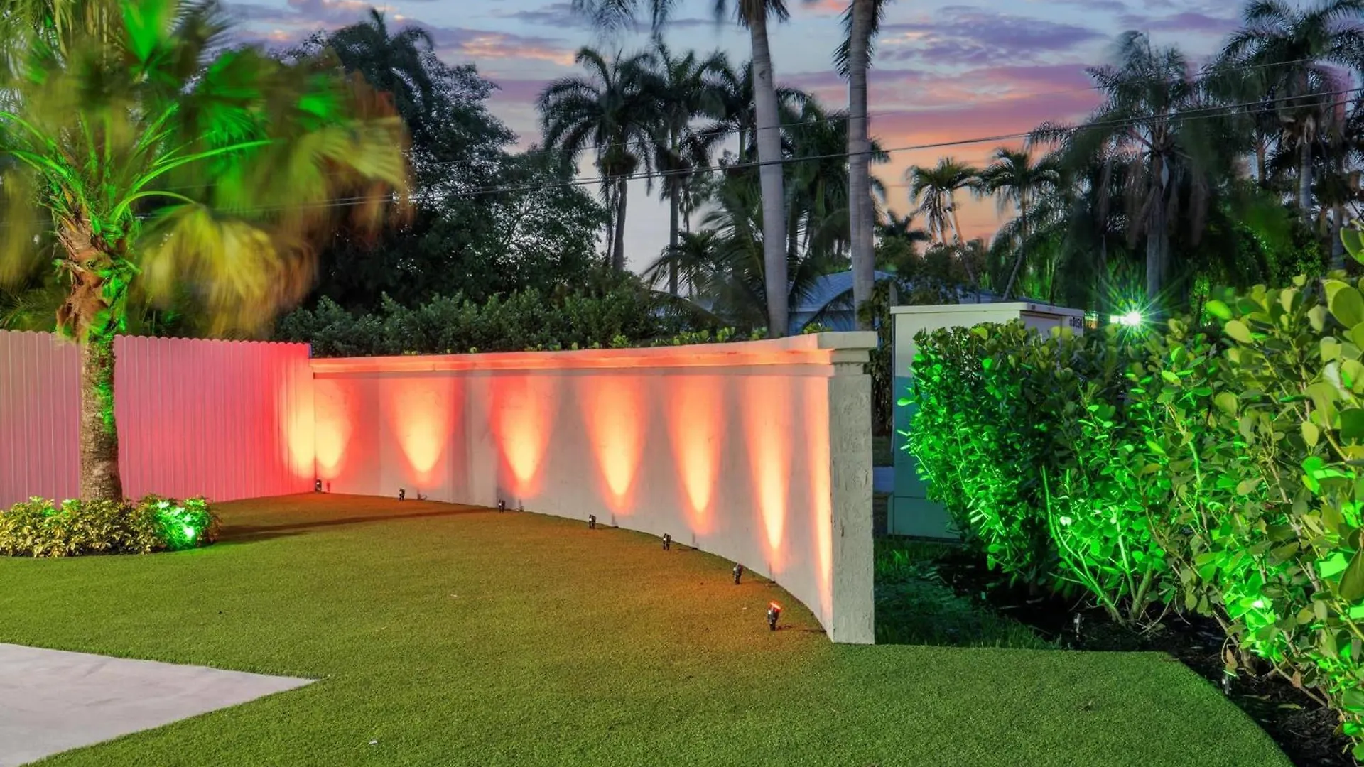 Art Pool Golf Volleyball * Miami