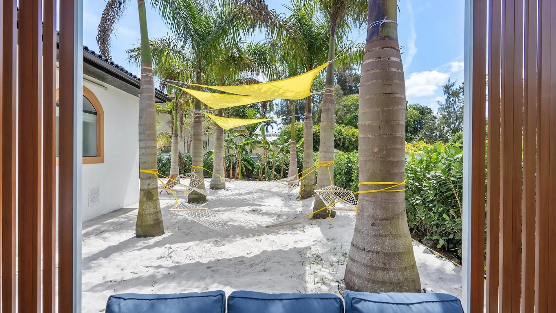 Holiday home Art Pool Golf Volleyball