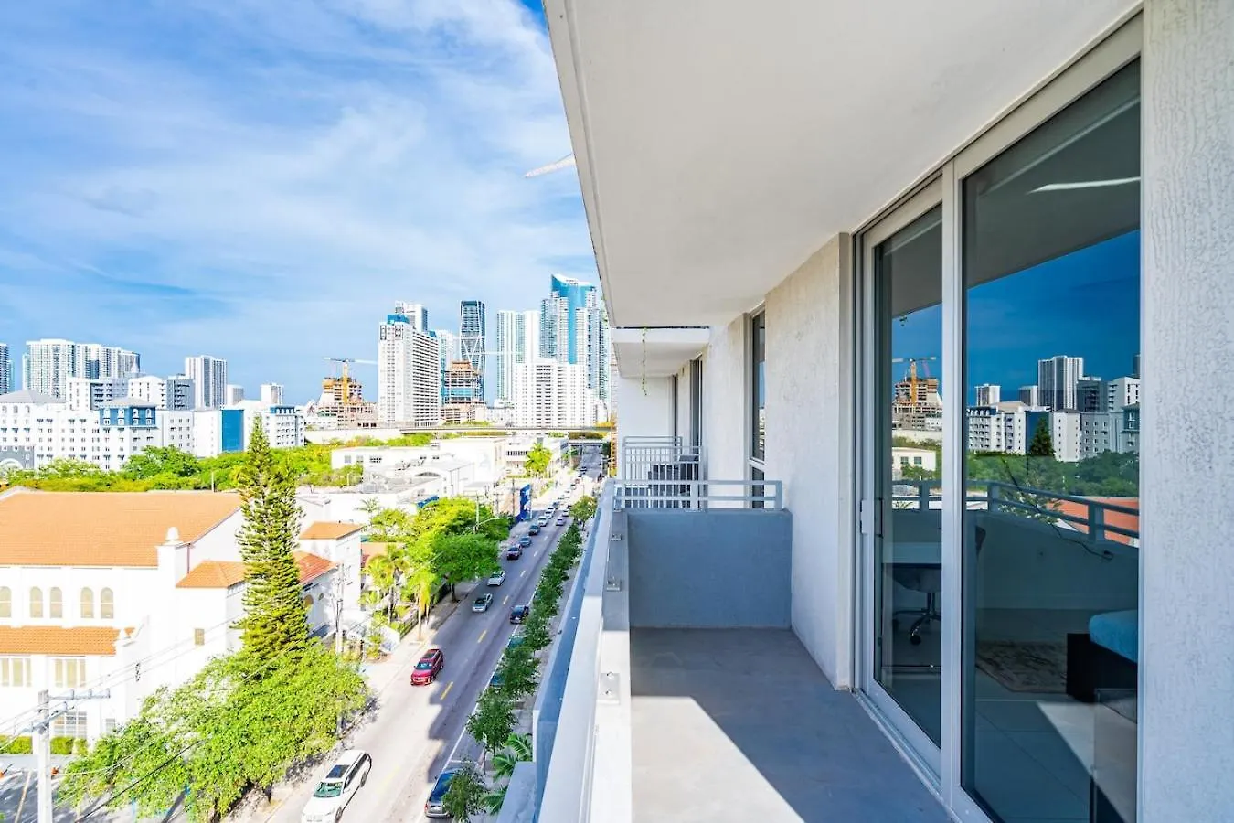 Chic 3 Bed Retreat Mins Brickell With Free Parking Apartmán *