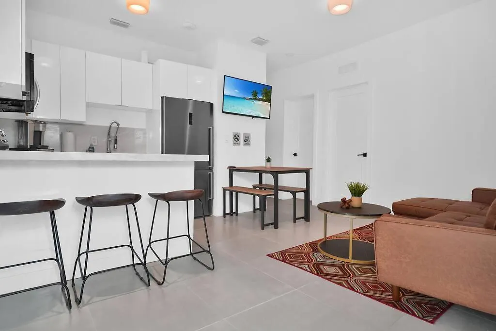 2 In Vila Miami