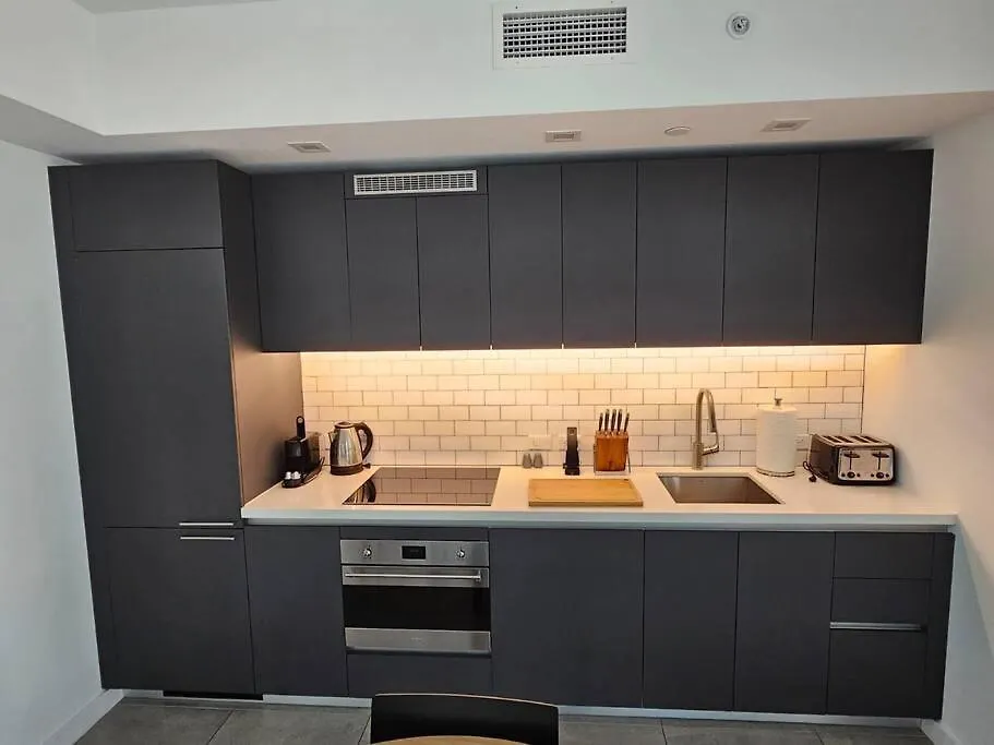 Apartment Downtown Elegance. 17th Floor Yotelpad