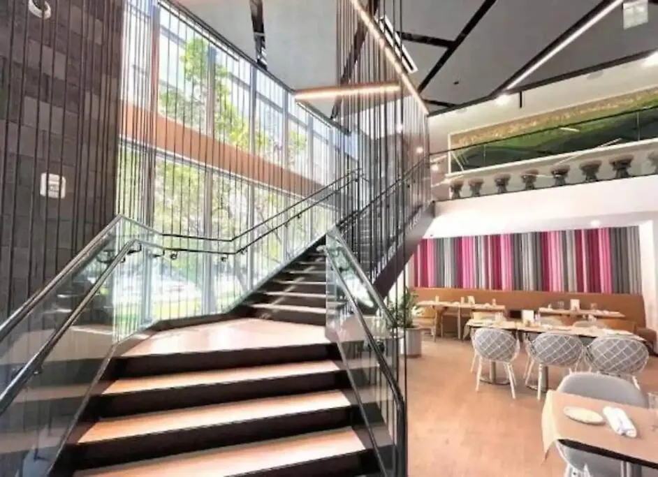 Downtown Elegance. 17th Floor Yotelpad * Miami