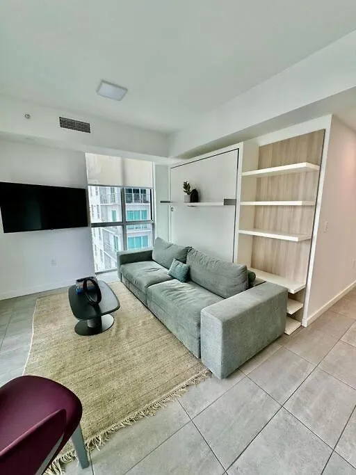 Apartment Downtown Elegance. 17th Floor Yotelpad *