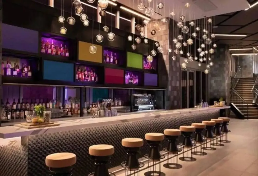 Downtown Elegance. 17th Floor Yotelpad