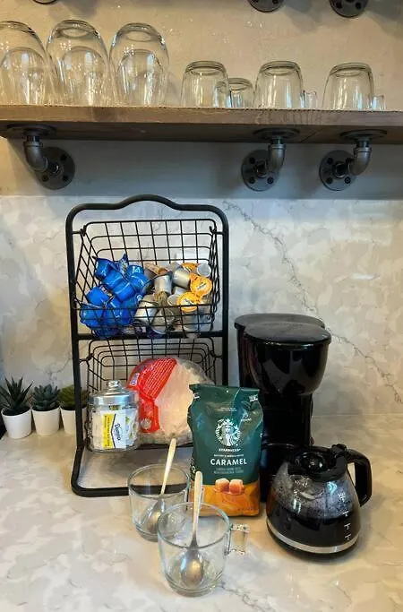 Wynwood House, Sleeps 8, Gazebo, Bbq, Washer & Dryer, Coffee Station בית נופש