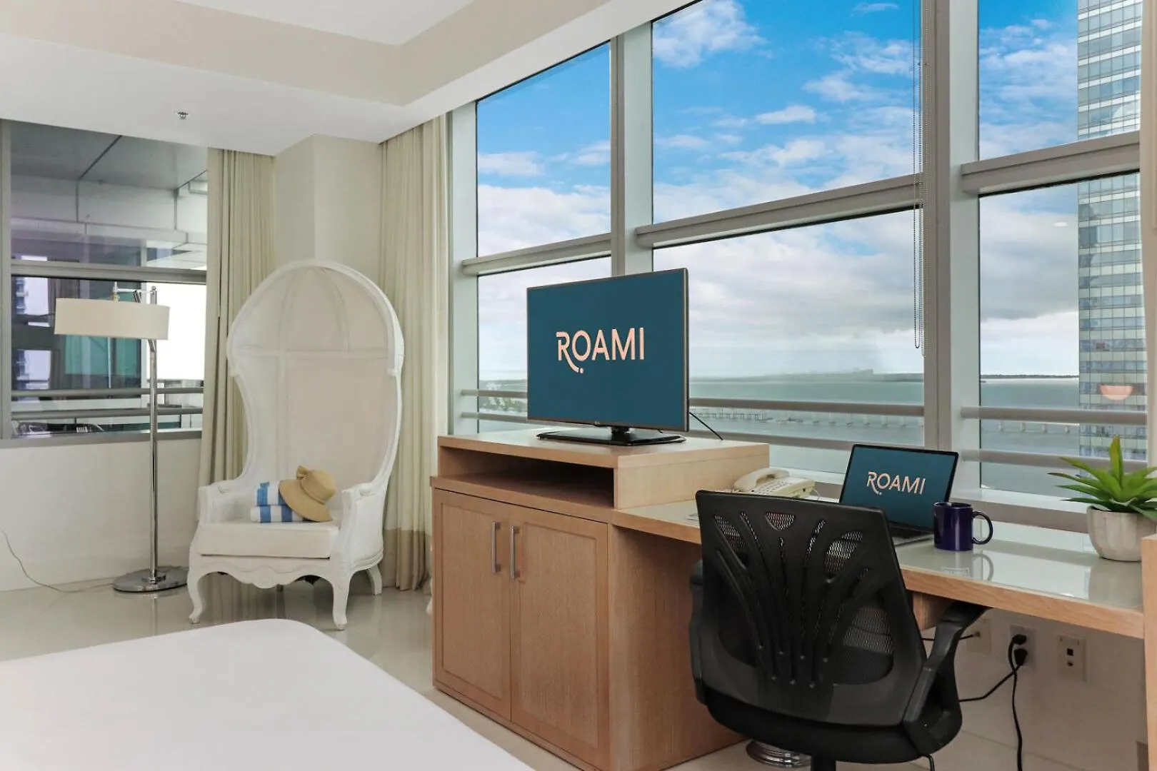 Apartment Roami At Brickell Arch