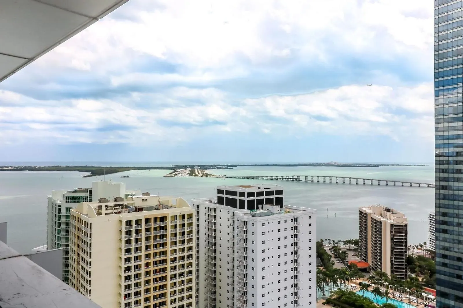 Roami At Brickell Arch * Miami