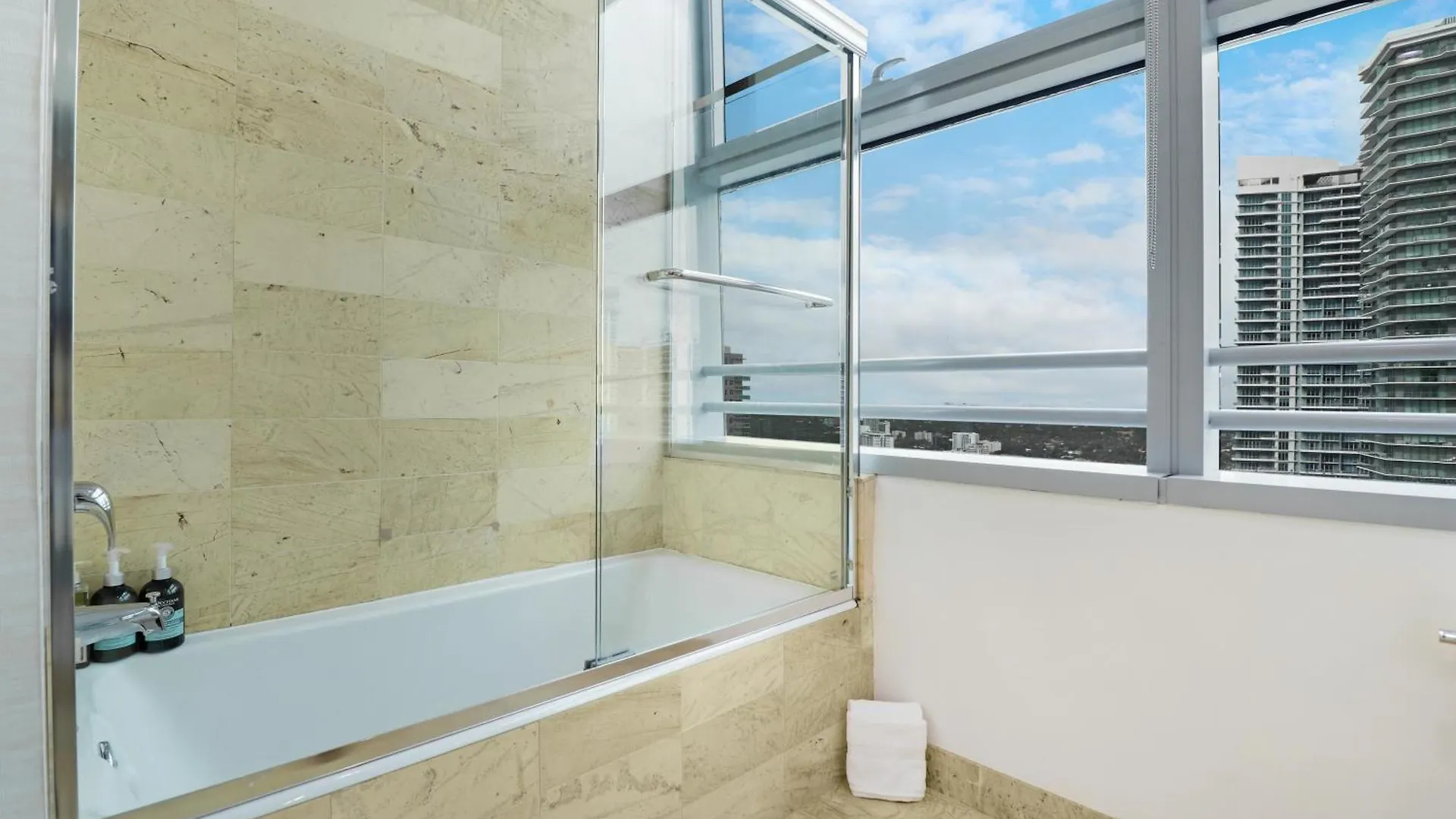 Apartment Roami At Brickell Arch Miami